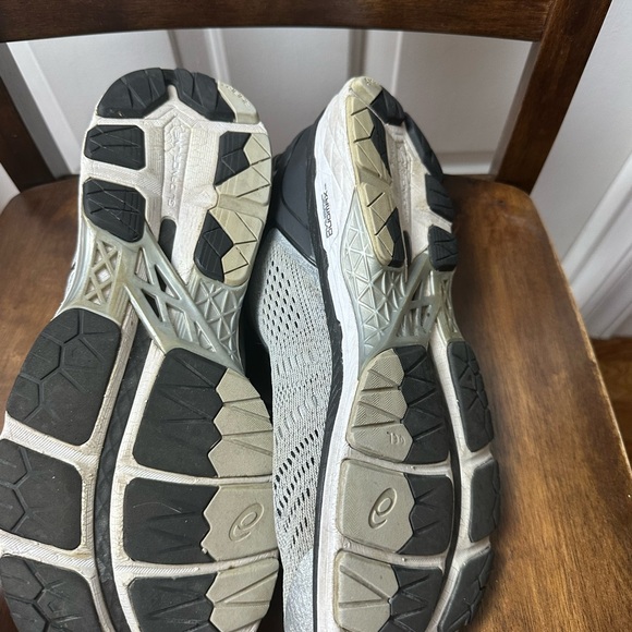 Asics Dynamic Duomax gel Kayano 24 Black and Gray Athletic Sneakers Size 13 - Picture 11 of 11